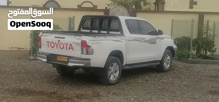 Toyota Hilux 2016 photo 2