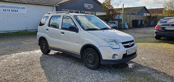 Suzuki Ignis 2005 photo 2