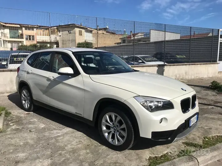 BMW X1 2012 photo 2