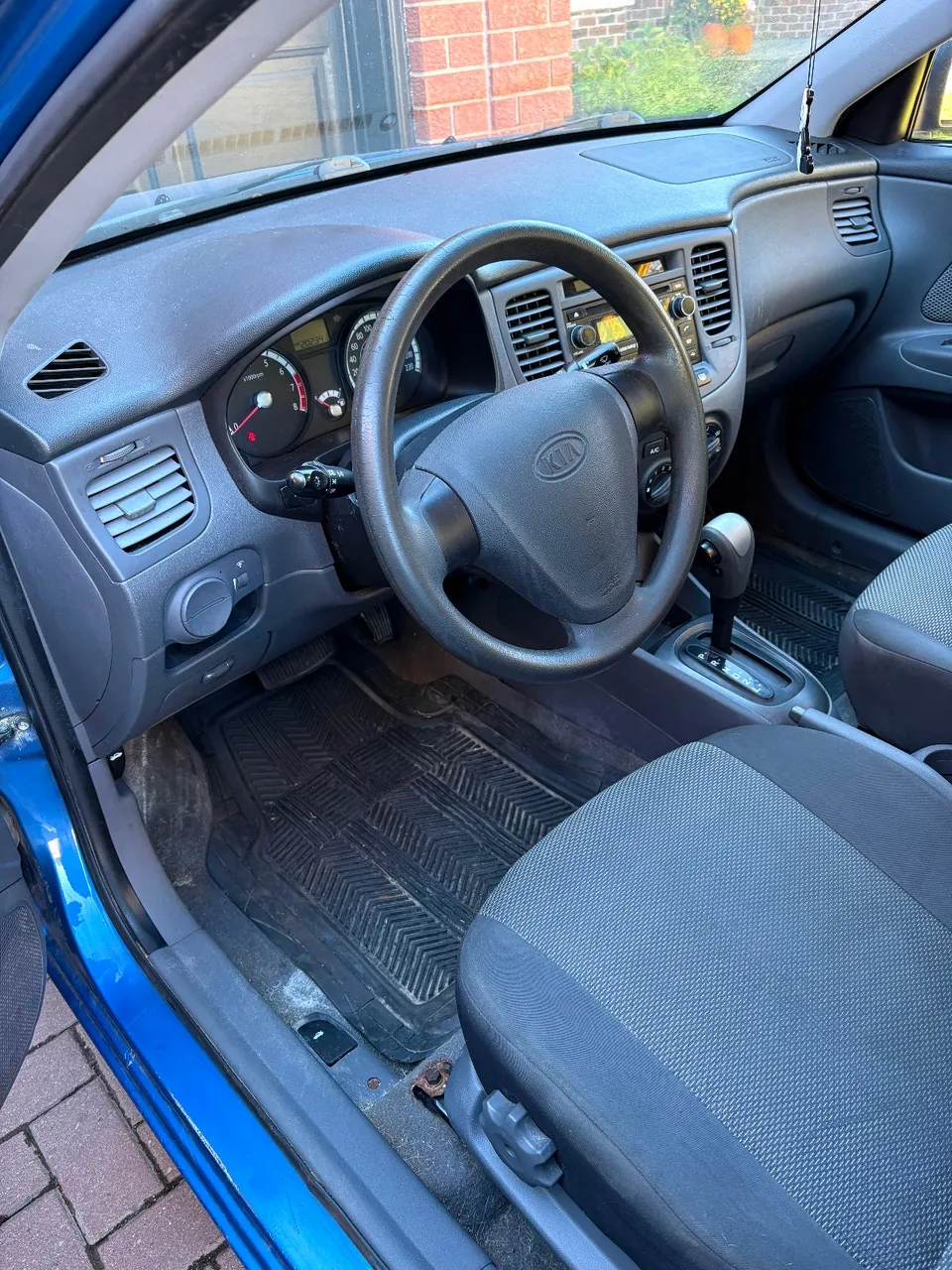 Kia Rio 2009 photo 5