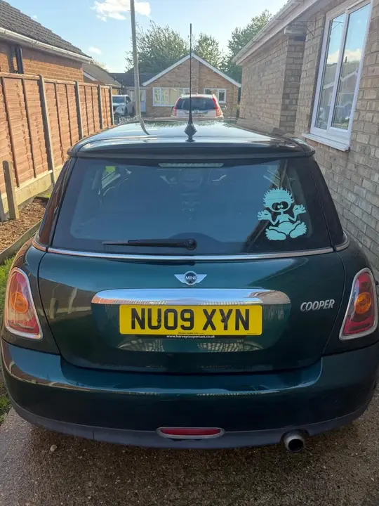 Mini Hatch 2009 photo 3