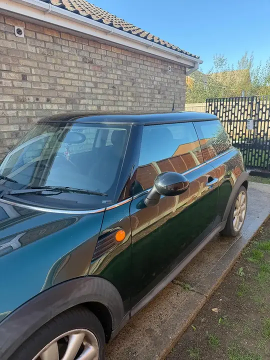 Mini Hatch 2009 photo 2