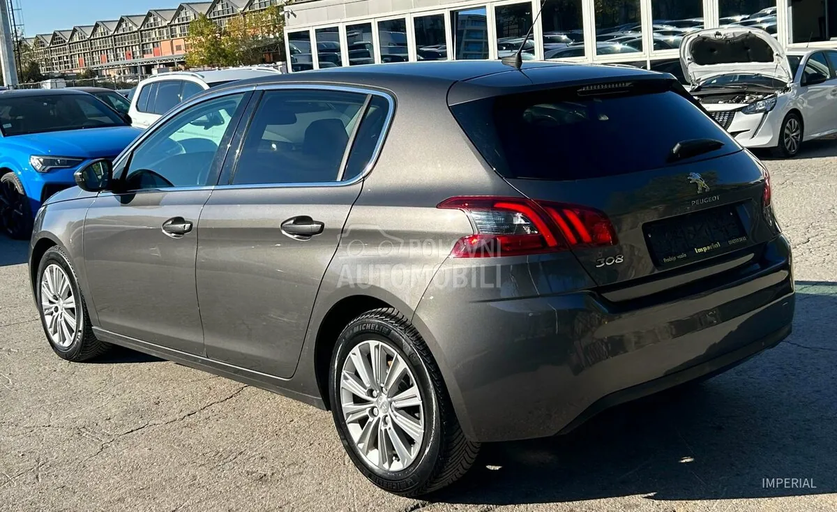 Peugeot 308 2021 photo 3