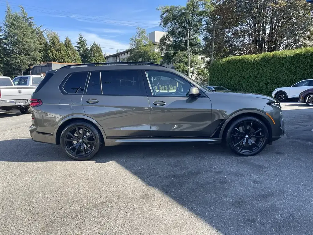 BMW X7 2025 photo 4
