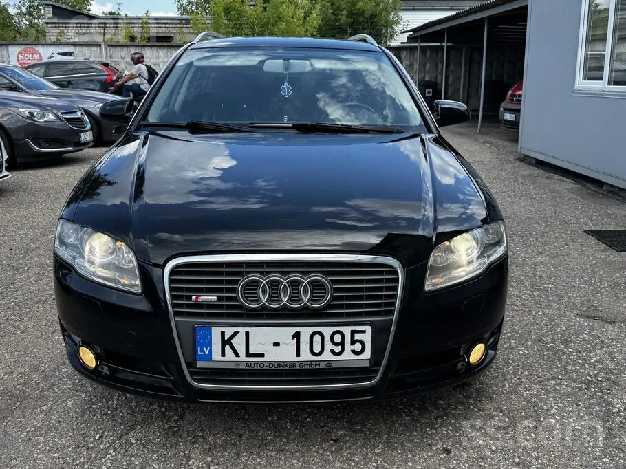 Audi A4 2007 photo 2