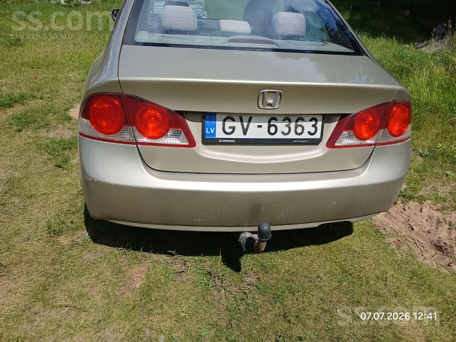 Honda Civic 2007 photo 2