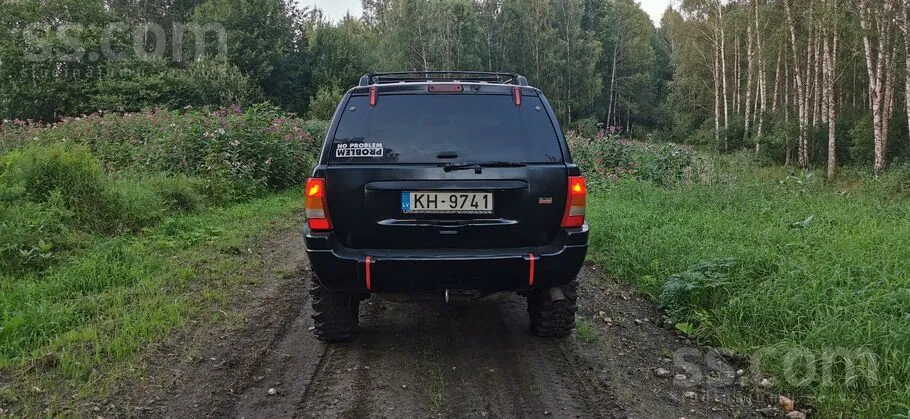 Jeep Grand Cherokee 2000 photo 2