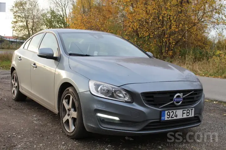 Volvo S60 2016 photo 2