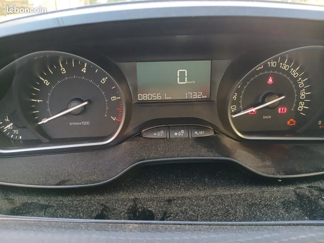Peugeot 2008 2019 photo 3