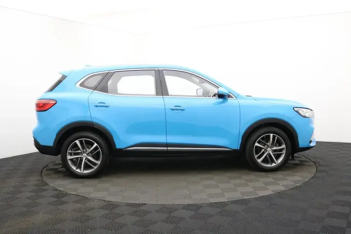 MG Mg Hs 2023 photo 2