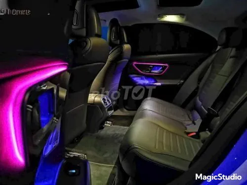 Mercedes-Benz C-Class 2025 photo 4