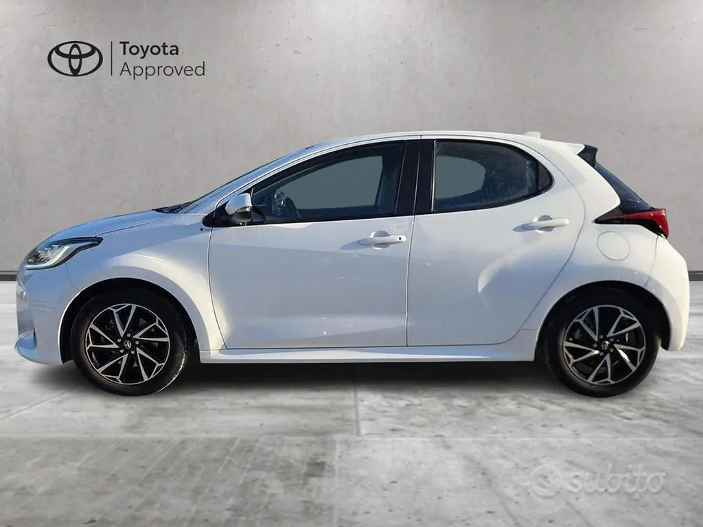Toyota Yaris 2022 photo 3