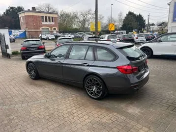 BMW 3 Series 2019 photo 3