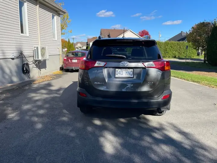 Toyota Rav4 2015 photo 3
