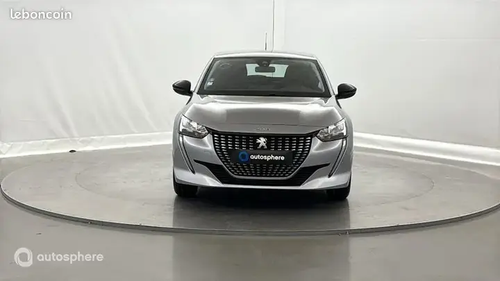 Peugeot 208 2022 photo 2