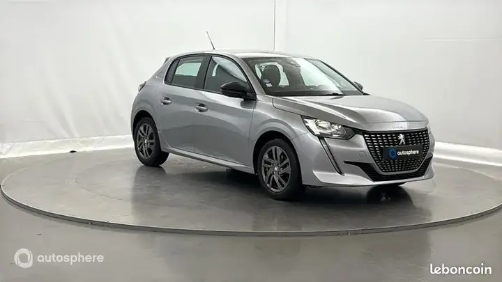 Peugeot 208 2022 photo 3