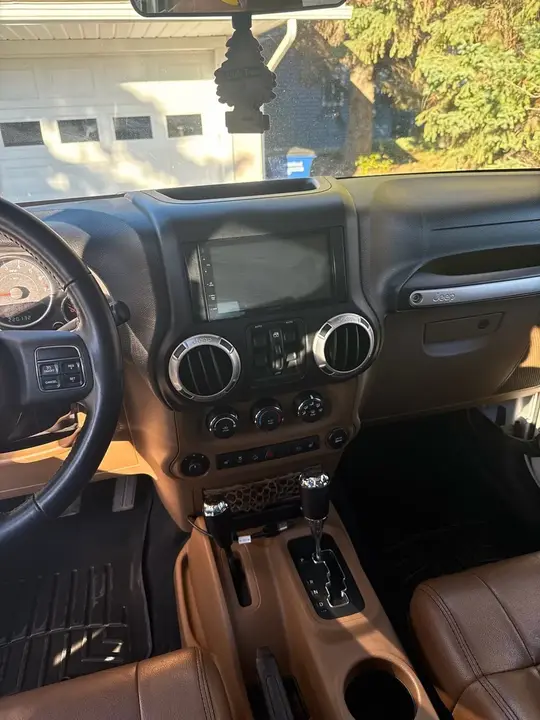 Jeep Wrangler Unlimited 2012 photo 4