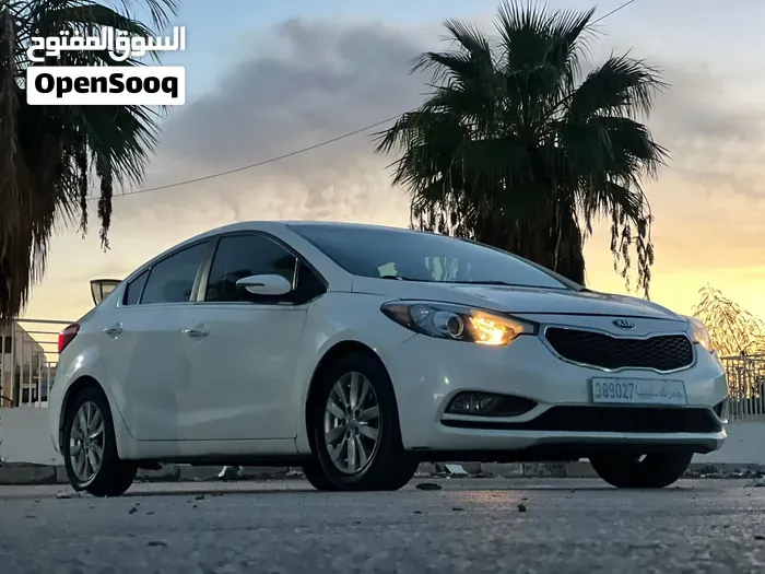 Kia K3 2015 photo 3