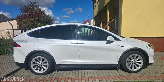 Tesla Model X 2019 photo 4
