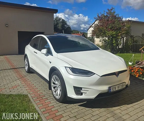 Tesla Model X 2019 photo 3