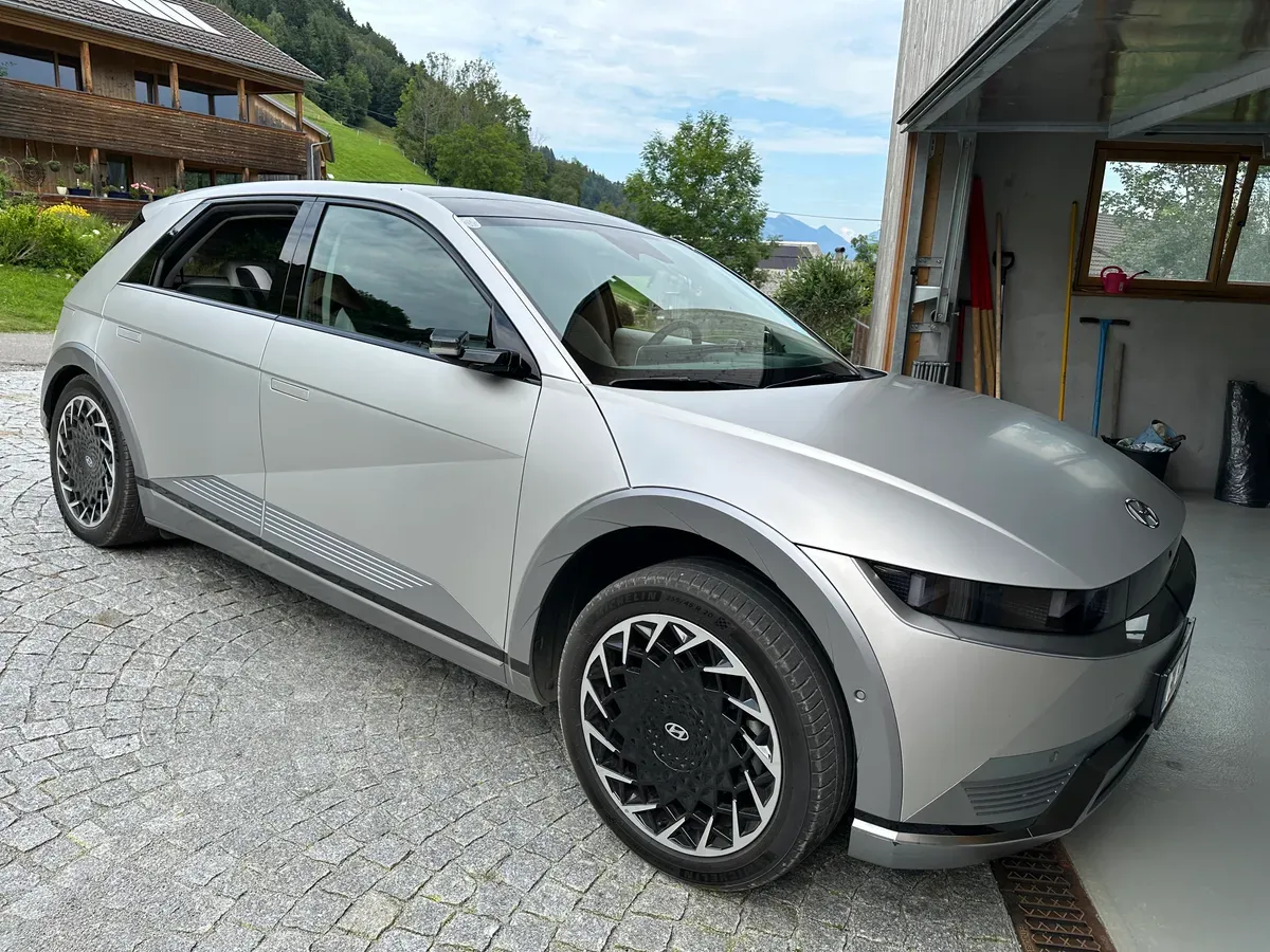 Hyundai Ioniq 5 2023 photo 3