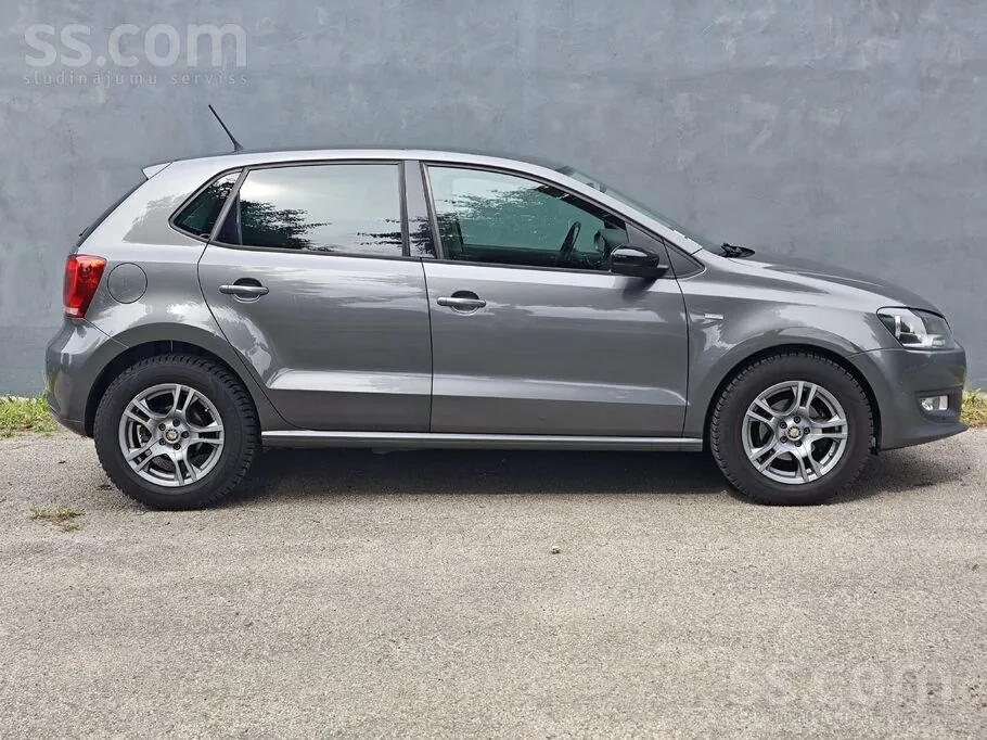 Volkswagen Polo 2012 photo 5
