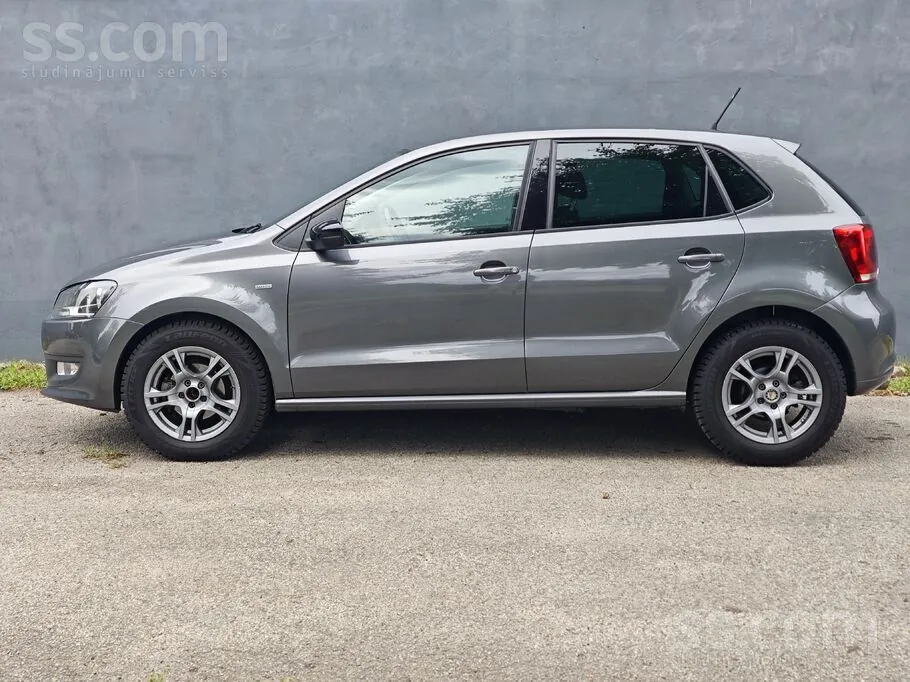 Volkswagen Polo 2012 photo 4