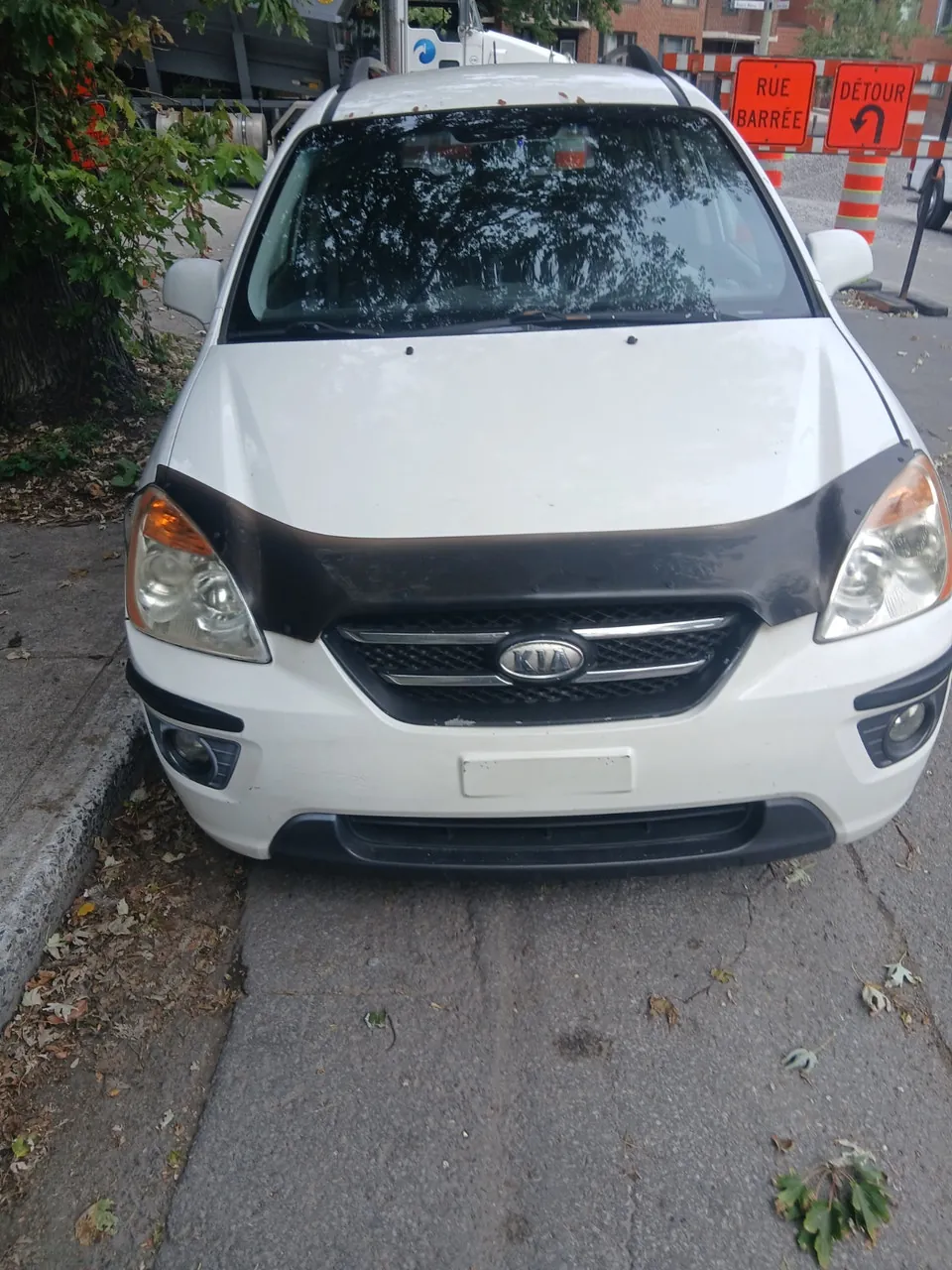 Kia Rondo 2010 photo 4