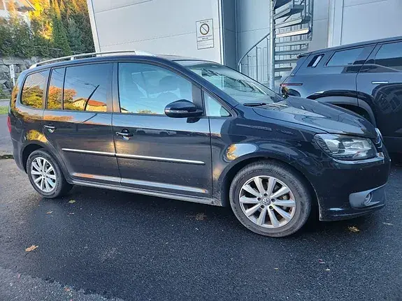 Volkswagen Touran 2013 photo 3