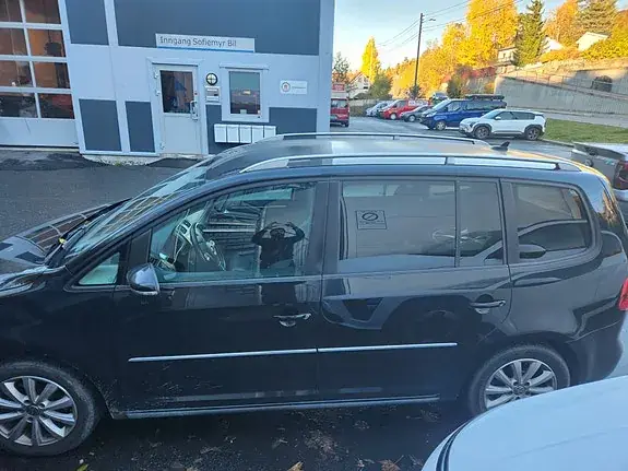 Volkswagen Touran 2013 photo 4
