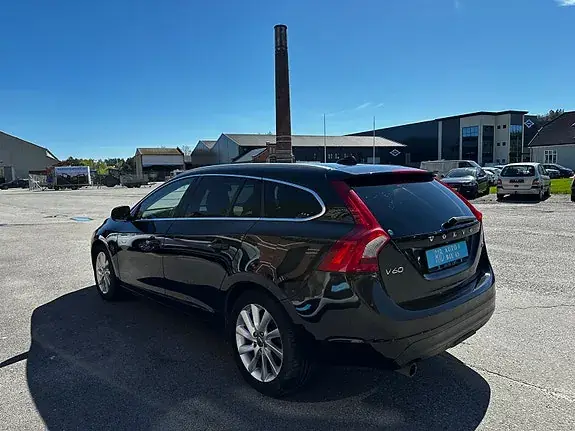 Volvo V60 2014 photo 5