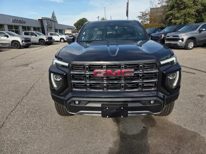 GMC Canyon 2026 photo 3