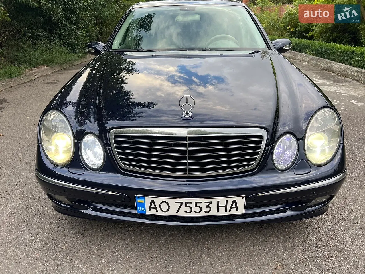 Mercedes-Benz E-Class 2004 photo 5