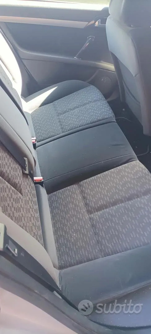 Peugeot 407 2010 photo 3