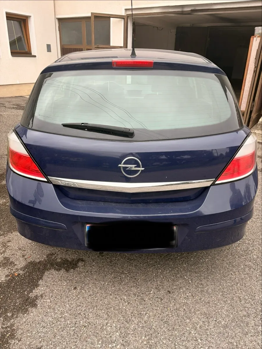 Opel Astra 2005 photo 2