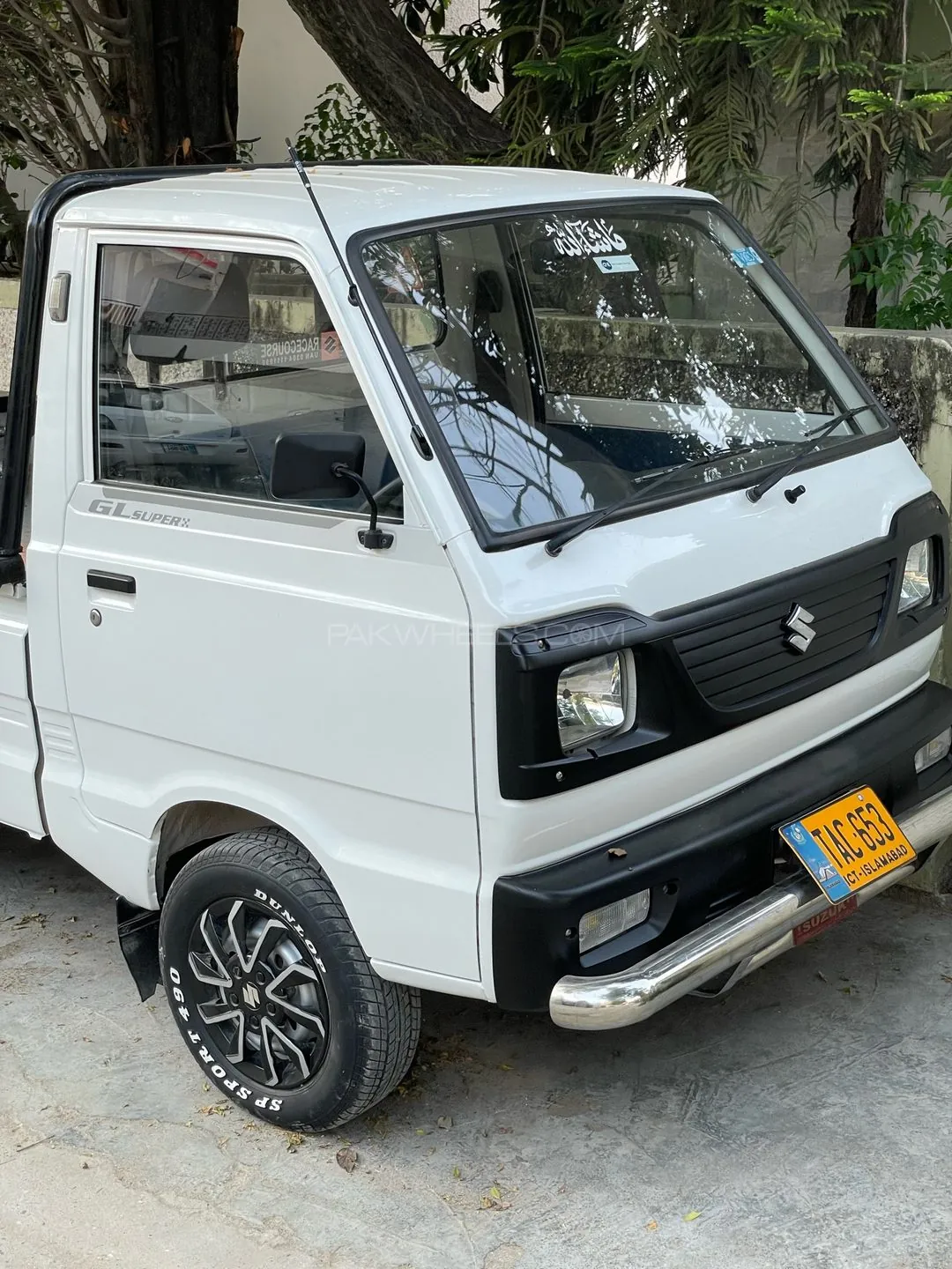 Suzuki Ravi