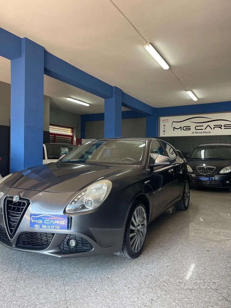 Alfa Romeo Giulietta 2013 photo 3