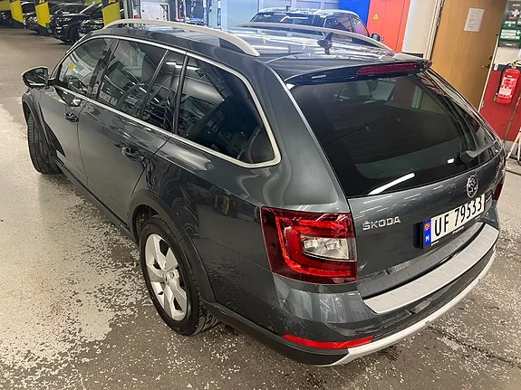 Skoda Octavia Scout 2018 photo 4