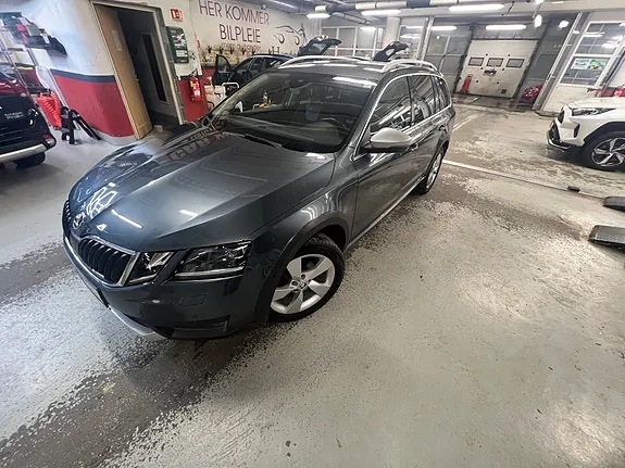 Skoda Octavia Scout 2018 photo 5