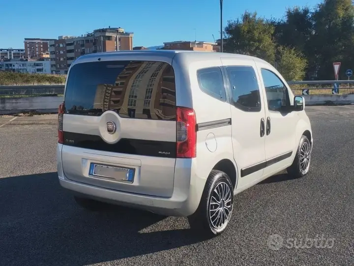 Fiat Qubo 2009 photo 2