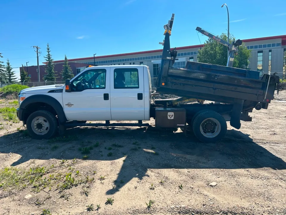 Ford F-550 2015 photo 2