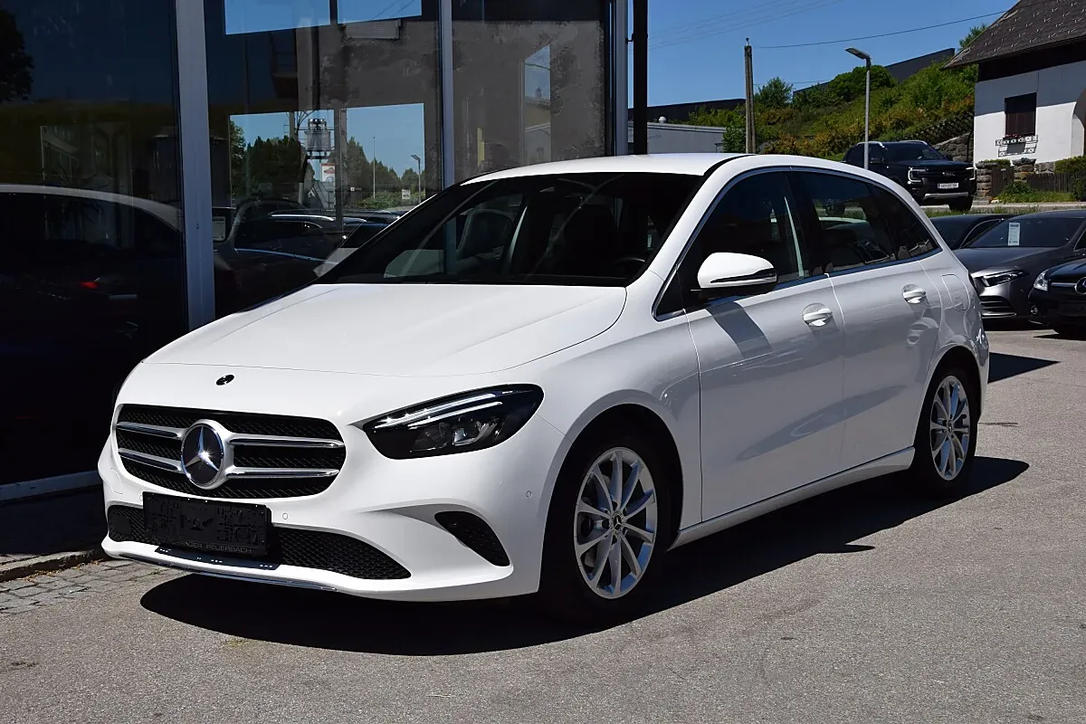 Mercedes-Benz B-Class 2020 photo 2