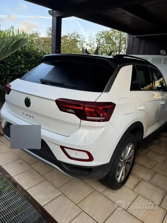 Volkswagen T-Roc 2024 photo 3