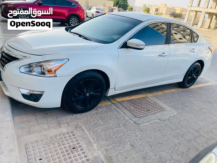 Nissan Altima 2014 photo 4