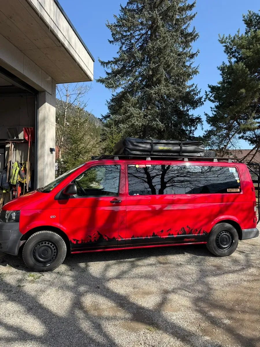 Volkswagen T5 2010 photo 2