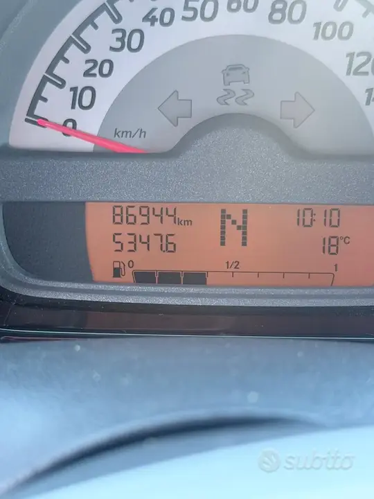 Smart Fortwo 2010 photo 2