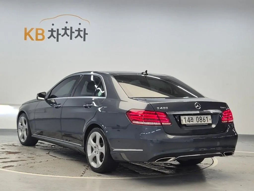 Mercedes-Benz E-Class 2016 photo 2