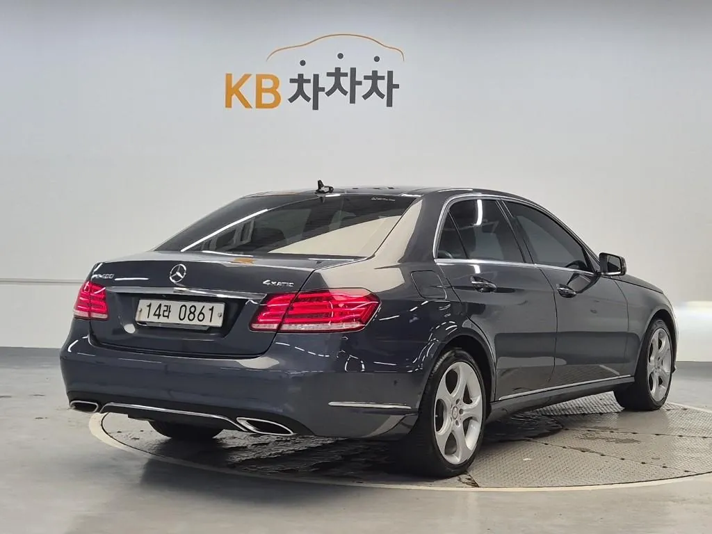 Mercedes-Benz E-Class 2016 photo 3