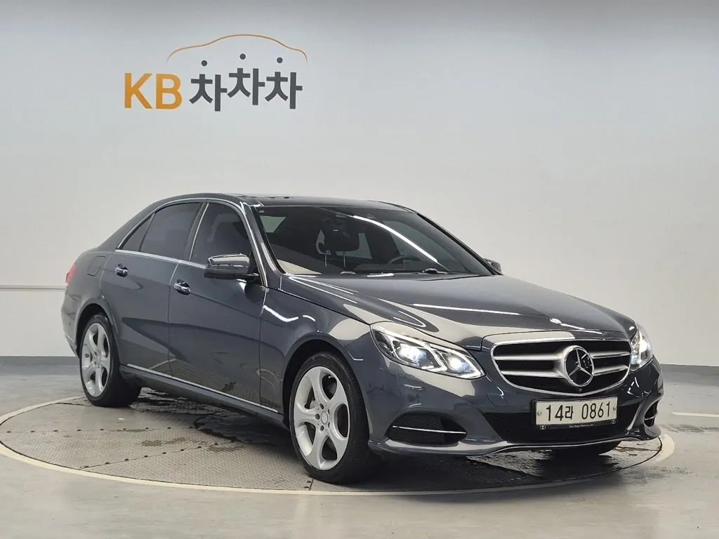 Mercedes-Benz E-Class 2016 photo 4