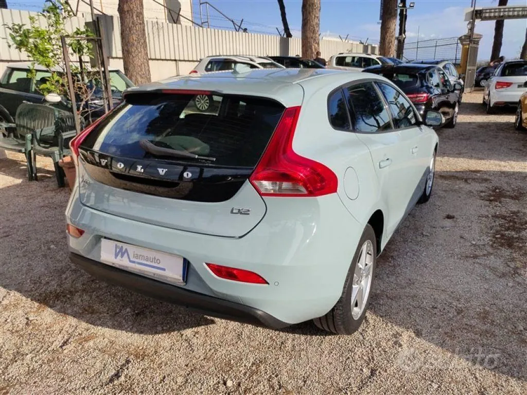 Volvo V40 2017 photo 4